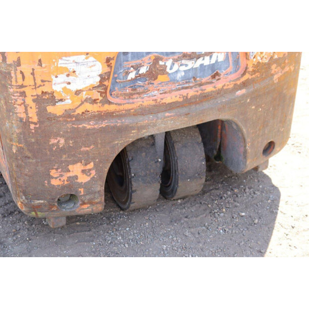 2011 Doosan B15T-5-43918016