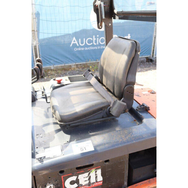 2011 Doosan B15T-5-43918022