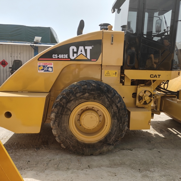2020 Caterpillar CS683E-43918216
