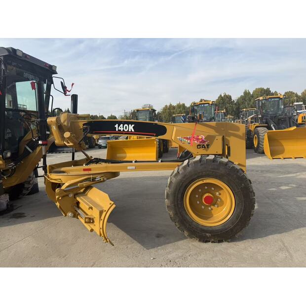 2023 Caterpillar 140K-43918272