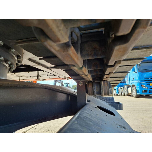 2023 Develon DX225LC-7-43918369