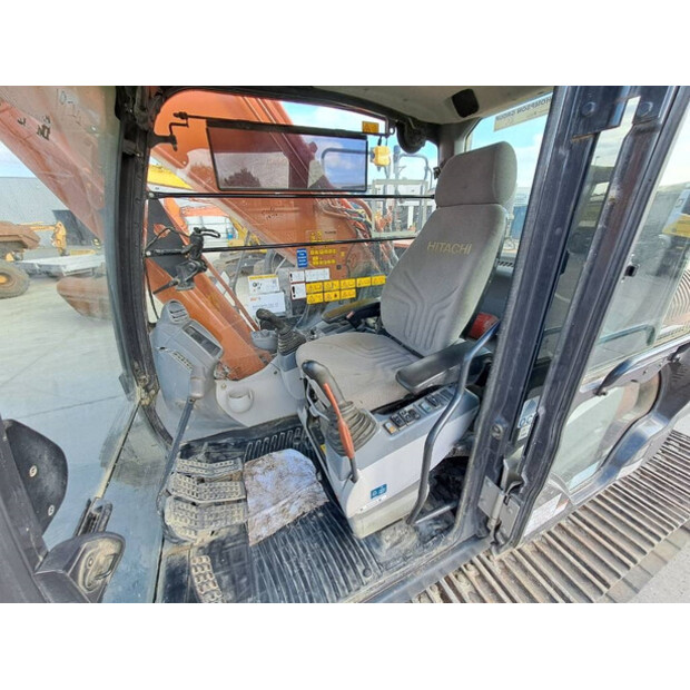 2017 Hitachi ZX350LC-6-43918402