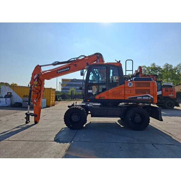 2023 Doosan DX160W-7-43918505