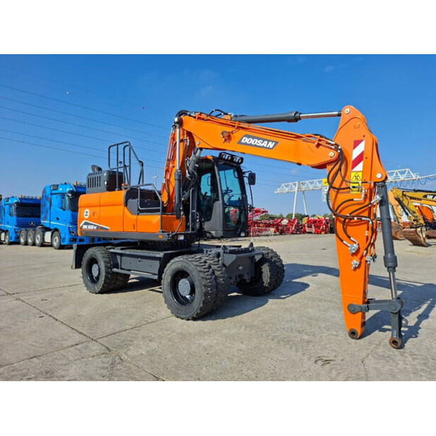 2023 Doosan DX160W-7-43918507