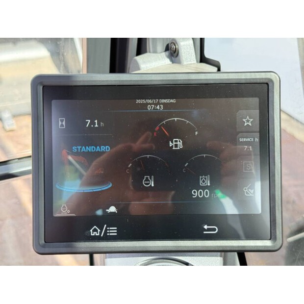 2025 دووسان DX205-43918582