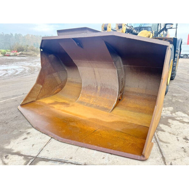 2013 كاتربيلر 982M-43918715