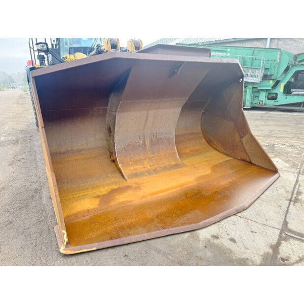 2013 كاتربيلر 982M-43918716