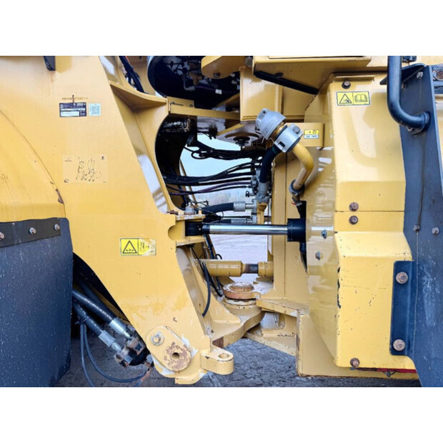 2013 كاتربيلر 982M-43918720