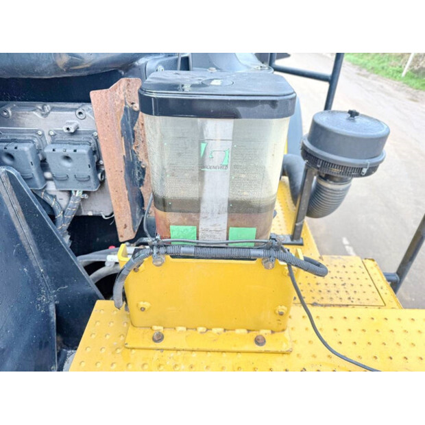 2013 كاتربيلر 982M-43918726