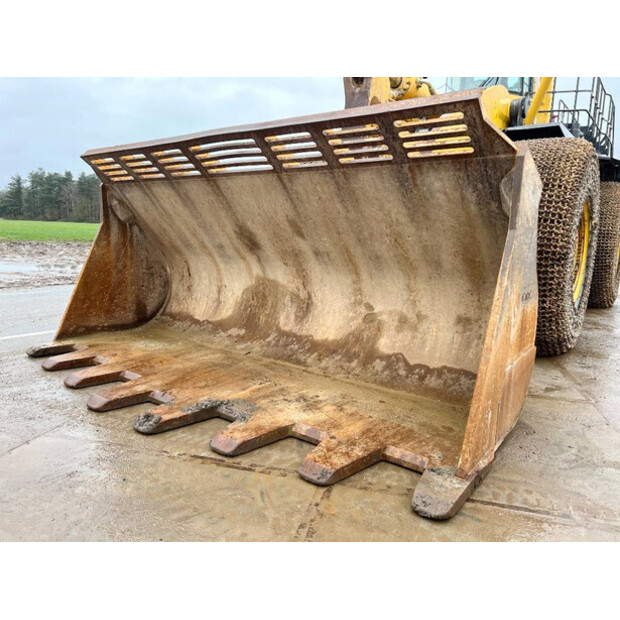 2007 Komatsu WA800-3EO-43918817