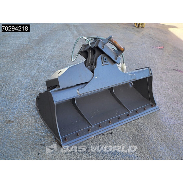 2025 Volvo S40-43918915