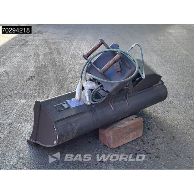 2025 Volvo S40-43918923