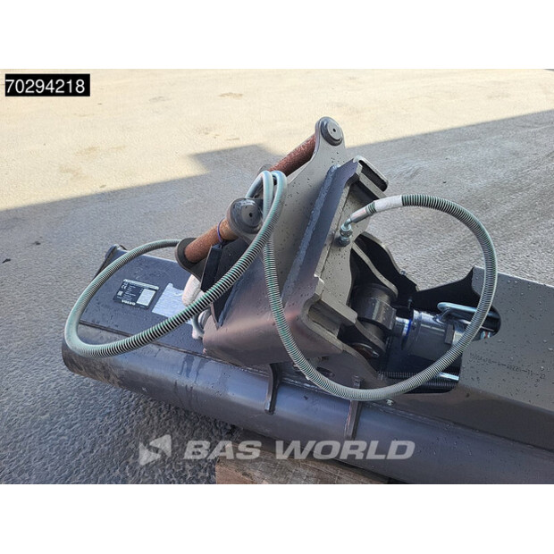 2025 Volvo S40-43918948