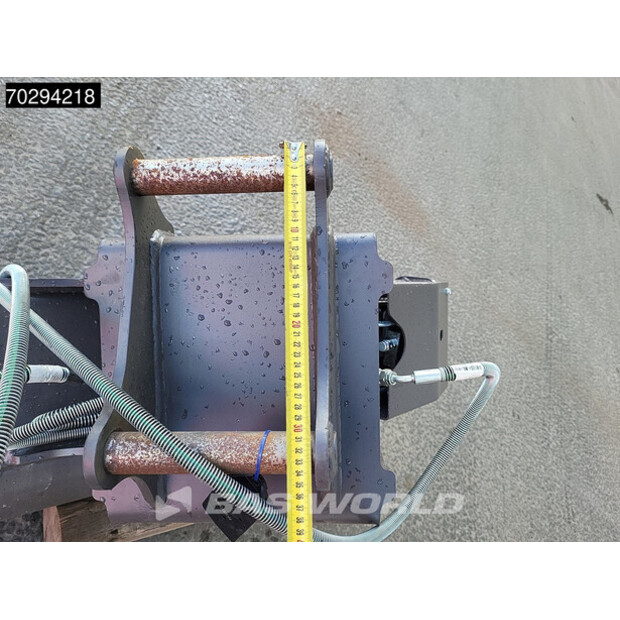 2025 Volvo S40-43918949