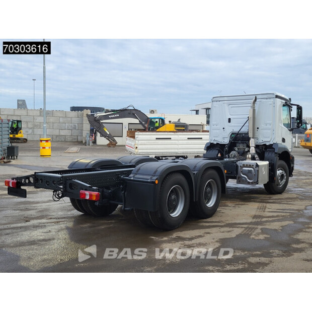 2025 مرسيدس بنز AROCS 3340-43919338