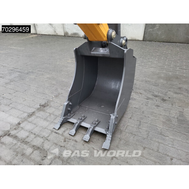 2025 CASE 570SV-43919971