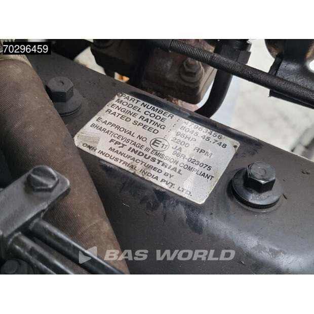 2025 CASE 570SV-43919977