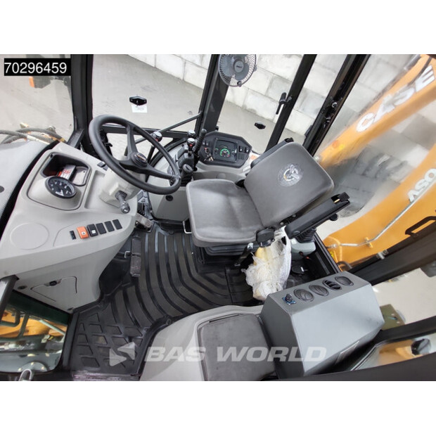 2025 CASE 570SV-43919985