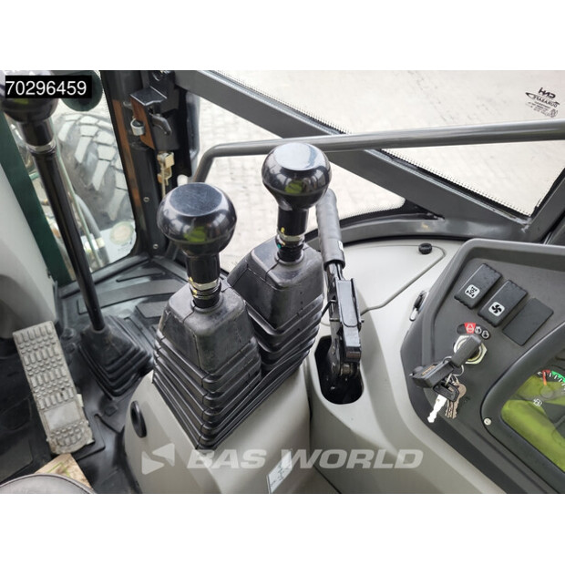 2025 CASE 570SV-43919987