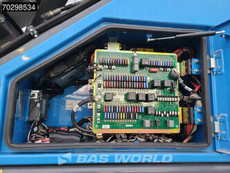 2018-fuchs-mhl320-1388383-43920074