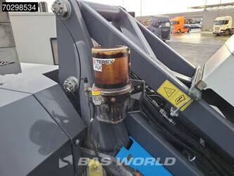 2018-fuchs-mhl320-1388383-43920076