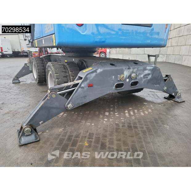 2018 FUCHS MHL320-43920082