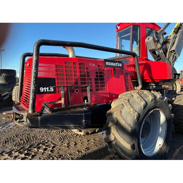 2011 كوماتسو 5-43924063