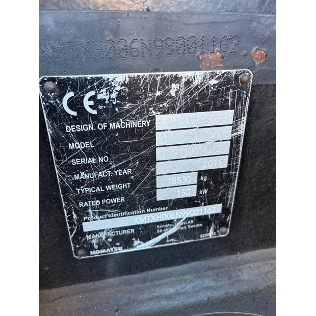 2011 كوماتسو 5-43924065