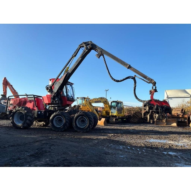 2011 كوماتسو 5-43924072