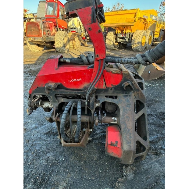 2011 كوماتسو 5-43924076