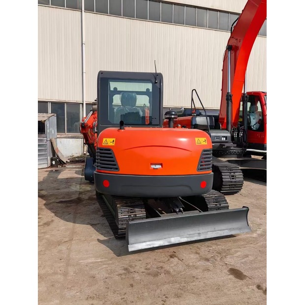 2024 Doosan DH60-43934277