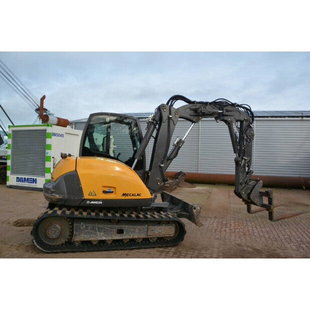 2015 ميكالاك 8 MCR-43934324