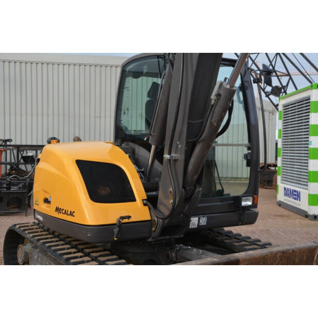 2015 ميكالاك 8 MCR-43934327