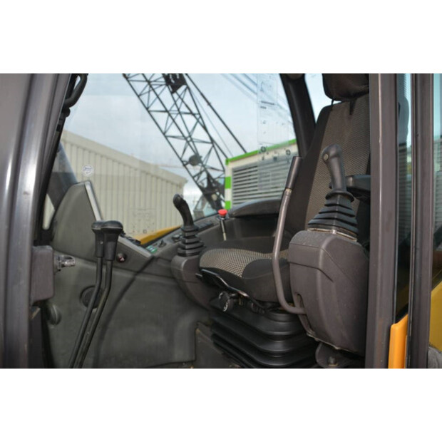 2015 ميكالاك 8 MCR-43934332