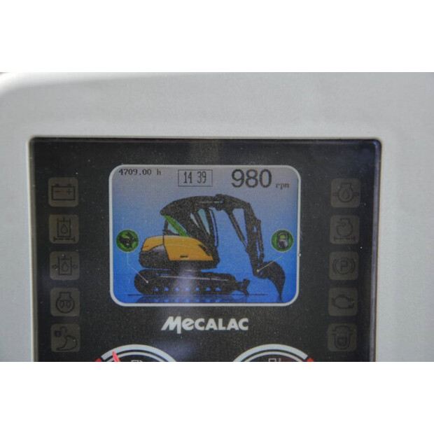 2015 ميكالاك 8 MCR-43934336