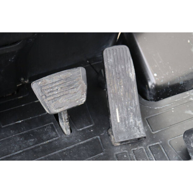 2008 NISSAN G1N1L18Q-43934904