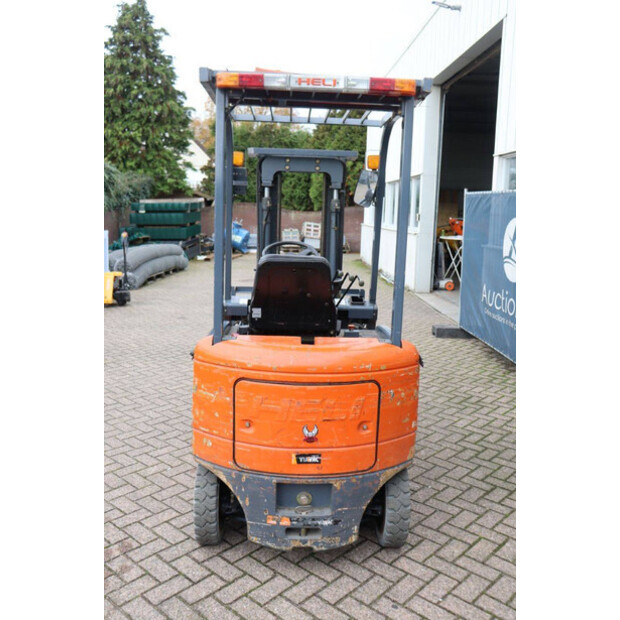 2009 هيلي CPD15-43934931