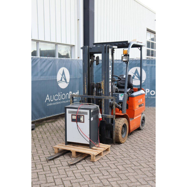 2009 هيلي CPD15-43934935