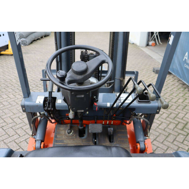 2009 هيلي CPD15-43934949