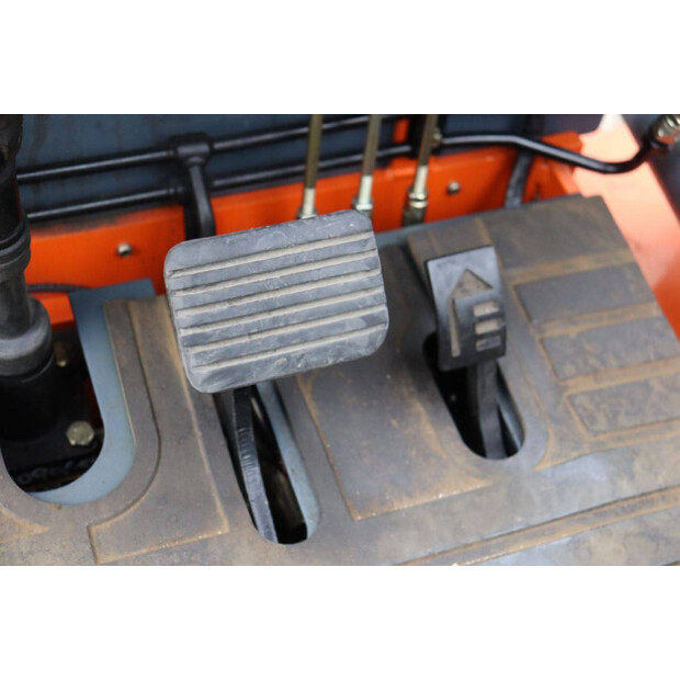 2009 هيلي CPD15-43934953