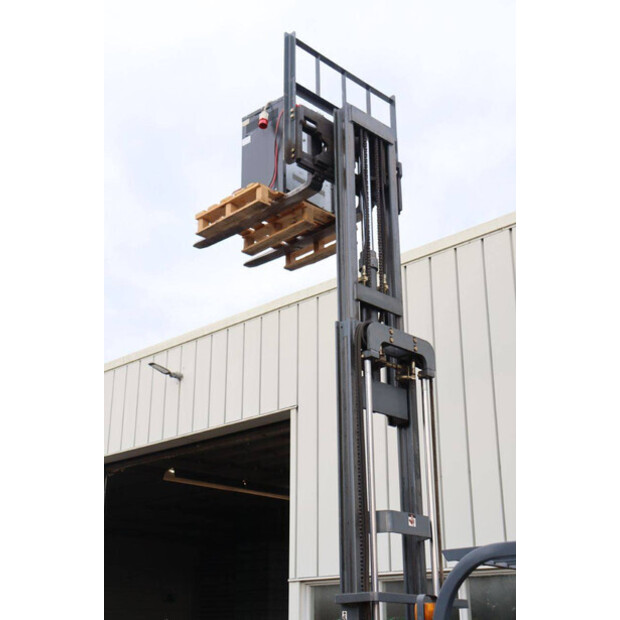 2009 هيلي CPD15-43934965