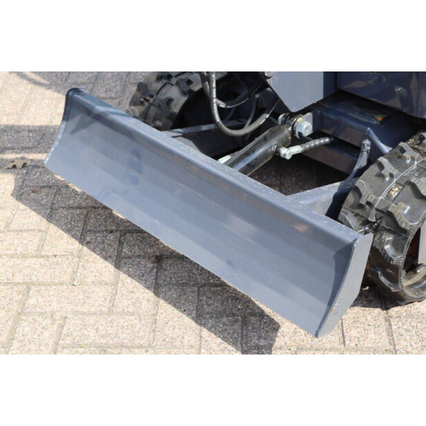 2025 Infront YFE12-43935195