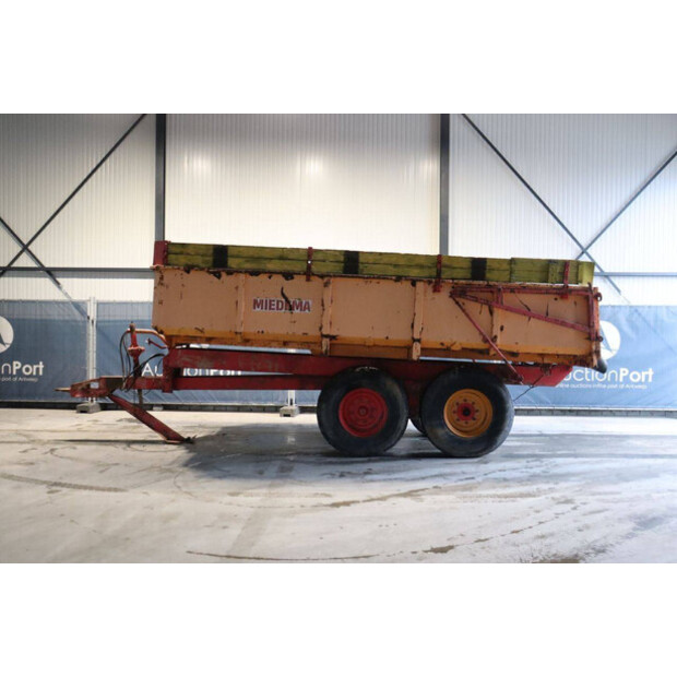 1977 ميديم HST 12-43935622