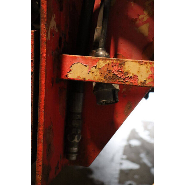 1977 ميديم HST 12-43935633