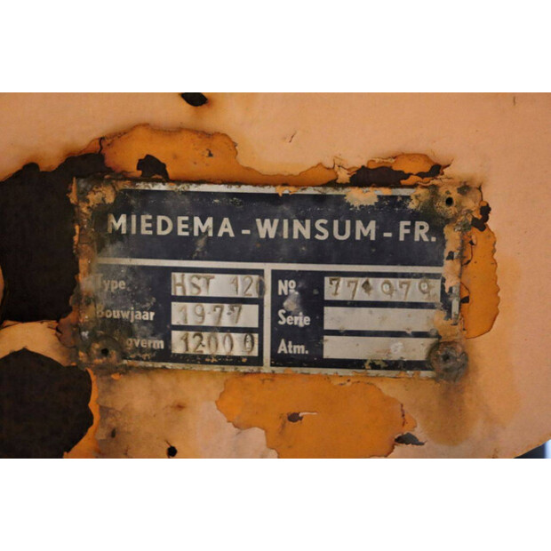 1977 ميديم HST 12-43935635