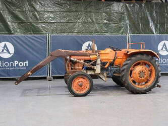 صورة ل تراكتورات زراعية فيات 450