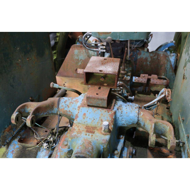 Ford County 1004-43935831