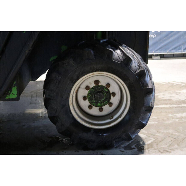 1998 ميرلو P35.7 EVT-43935925