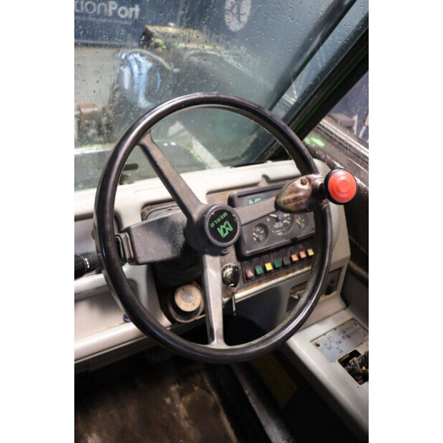 1998 ميرلو P35.7 EVT-43935940