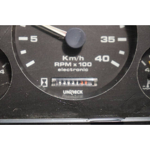 1998 ميرلو P35.7 EVT-43935945